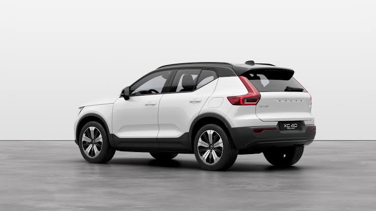 2022 VOLVO XC40 RECHARGE P8 AWD AT [2022]