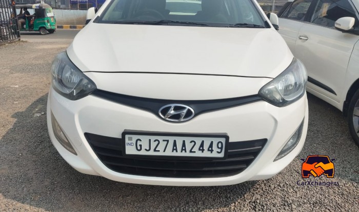 2013 HYUNDAI I20 1.4 VTVT GL MT [2011-15]